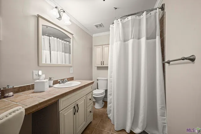 $1,280,000 | 332 Fulwar Skipwith Road, Baton Rouge, LA 70810