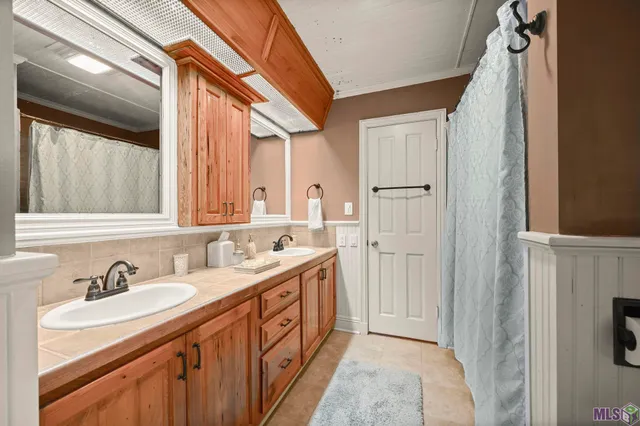 $1,280,000 | 332 Fulwar Skipwith Road, Baton Rouge, LA 70810