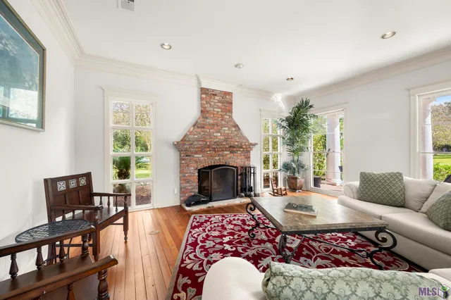 $1,280,000 | 332 Fulwar Skipwith Road, Baton Rouge, LA 70810