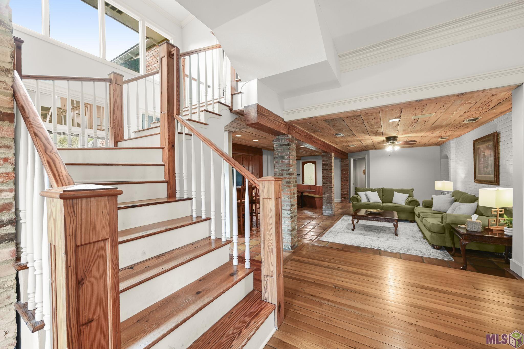 332 Fulwar Skipwith Road Baton Rouge, LA 70810 - Photo 8 of 60