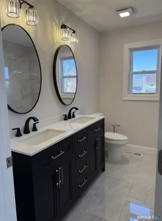 $539,000 | 11 South Strong Street, East Haven, CT 06513