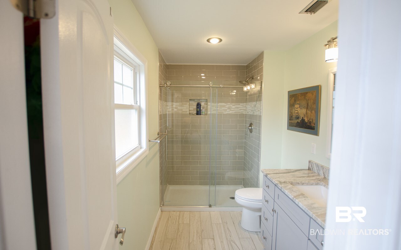 2804 Brookside Drive Mobile, AL 36693 - Photo 18 of 27 Tiled Shower