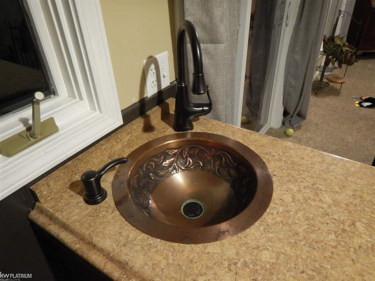 8488 McKinley Road Algonac, MI 48001 - Photo 27 of 52 31338898-26.JPG