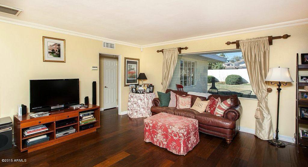 40 East Lawrence Road Phoenix, AZ 85012 - Photo 5 of 27 image