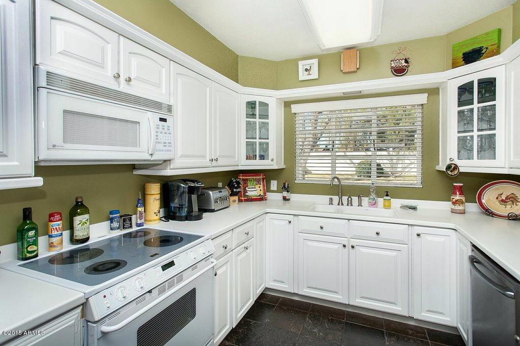 40 East Lawrence Road Phoenix, AZ 85012 - Photo 7 of 27 image