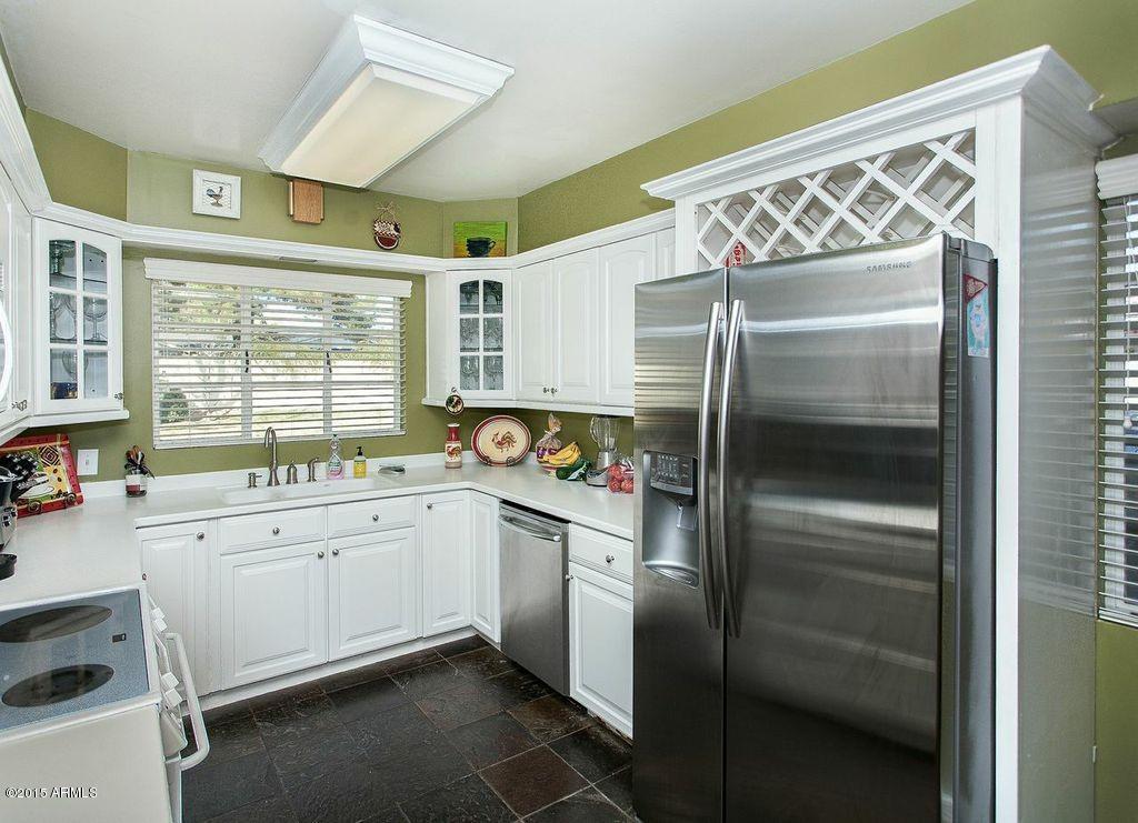 40 East Lawrence Road Phoenix, AZ 85012 - Photo 8 of 27 image