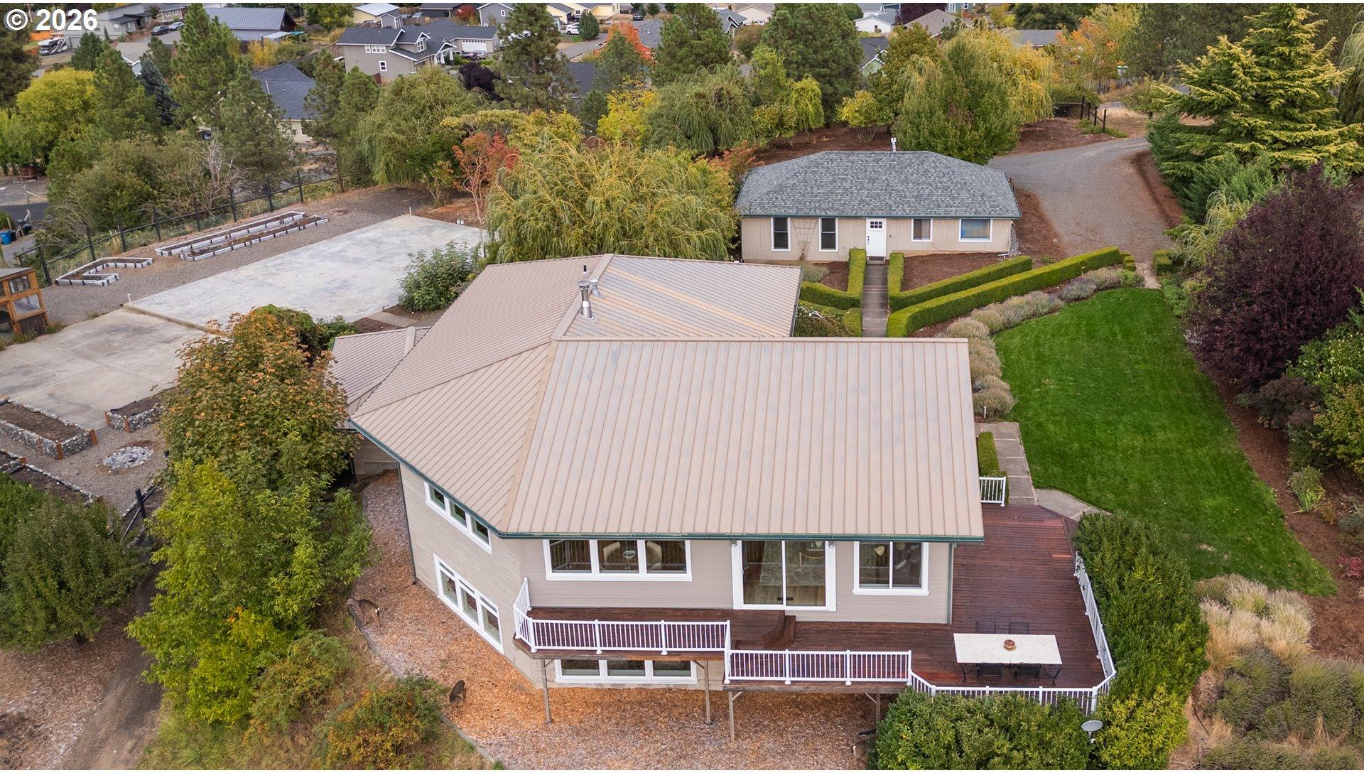 595 Northwest Country View Road White Salmon, WA 98672 - Photo 43 of 48 Gallery Image 43