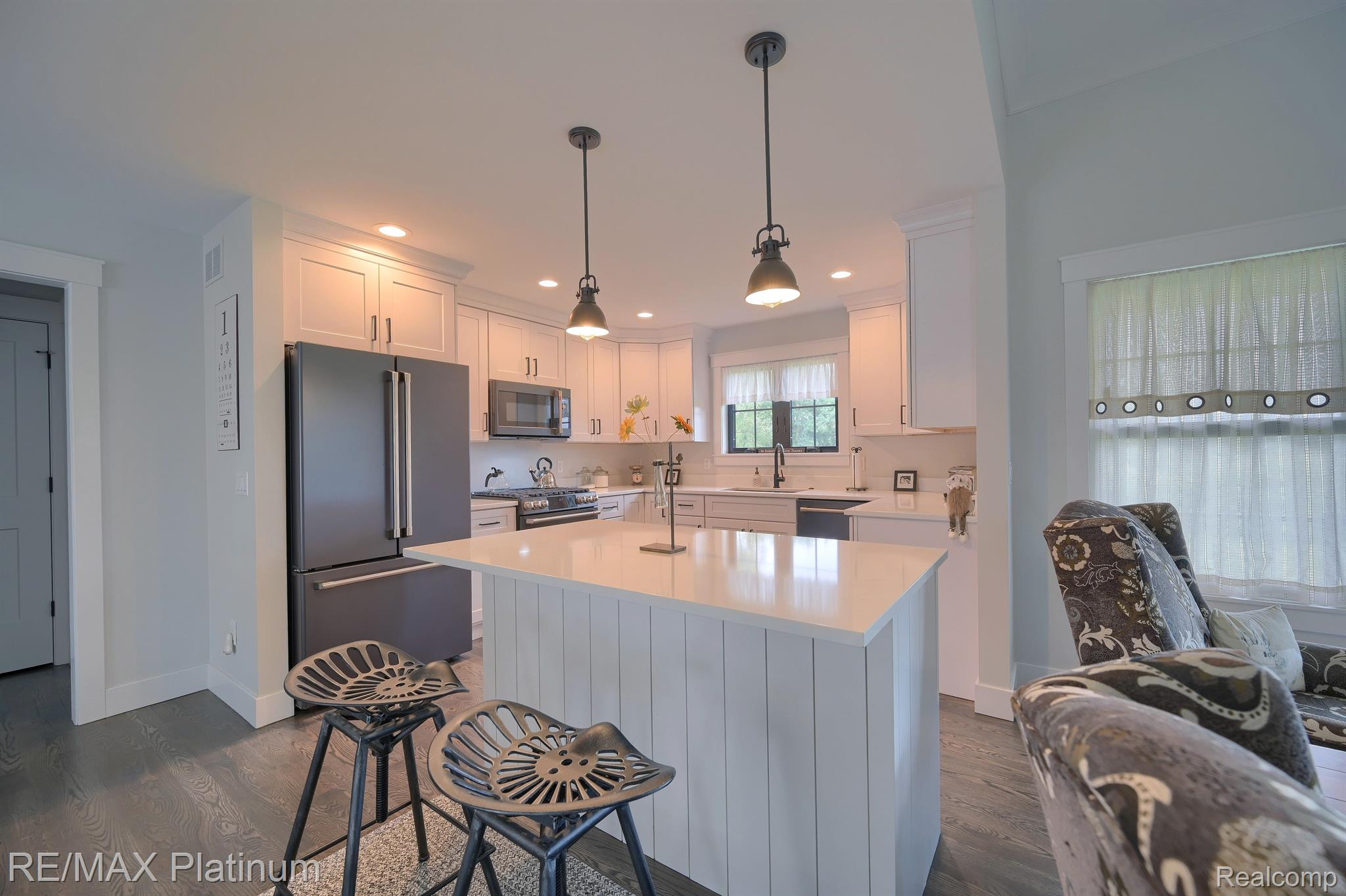 9144 Big Lake Road Clarkston, MI 48346 - Photo 9 of 33 Gallery Image 9