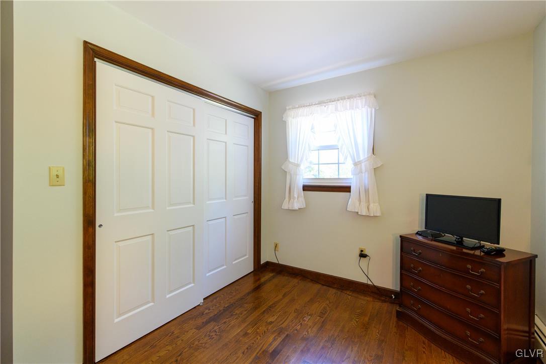 2186 East Best Road Bath, PA 18014 - Photo 32 of 40 a view of room with window and cabinet