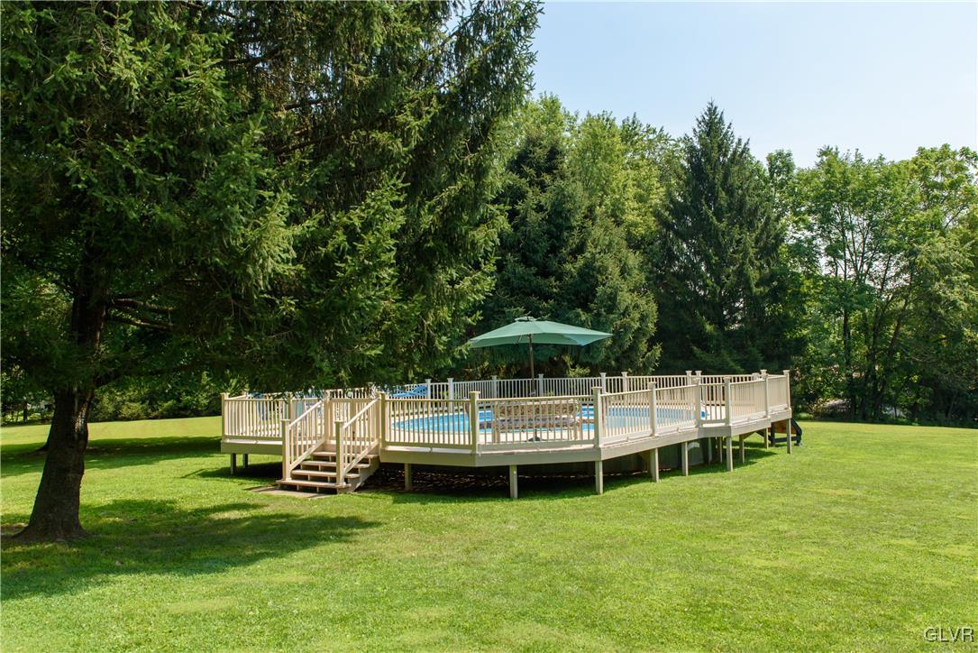 2186 East Best Road Bath, PA 18014 - Photo 7 of 40 a view of a chair and tables in the park