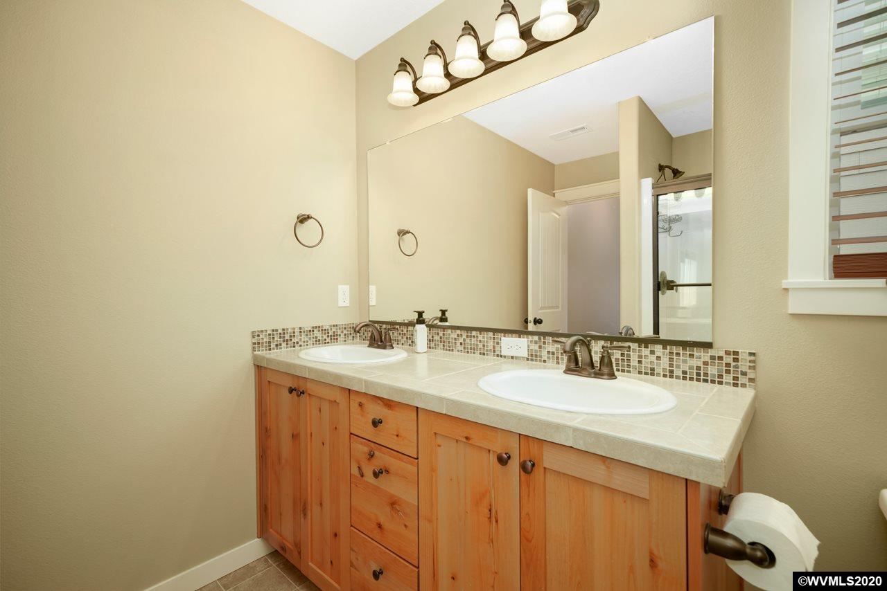 874 Crouchen Street Northwest Salem, OR 97304 - Photo 20 of 32