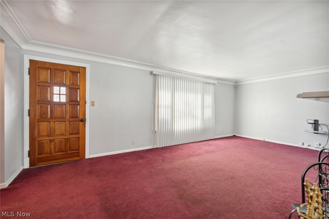3747 Fairoaks Road Cleveland, OH 44121 - Photo 2 of 35