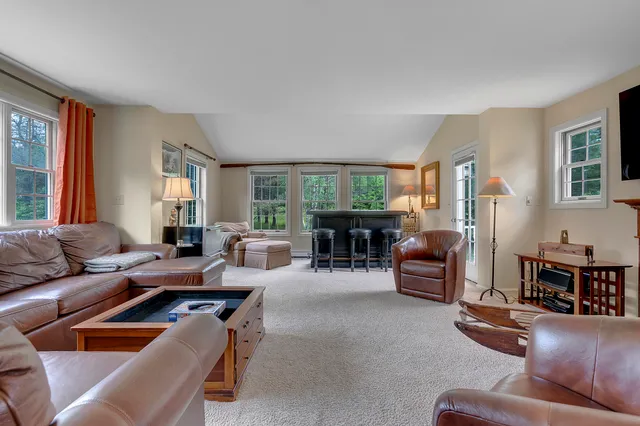 $685,000 | 9 Crosby Lane, Unit 1, Newry, ME 04261