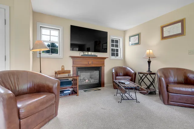 $685,000 | 9 Crosby Lane, Unit 1, Newry, ME 04261