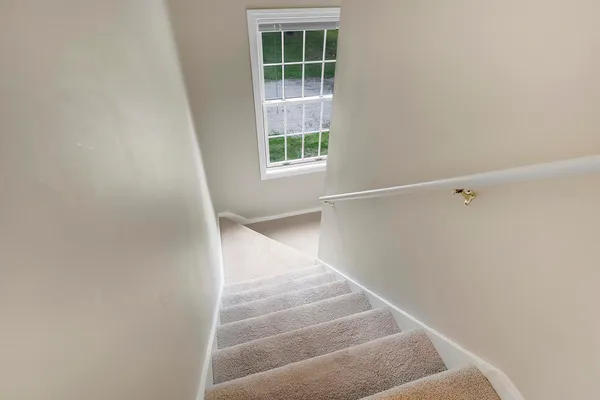 $685,000 | 9 Crosby Lane, Unit 1, Newry, ME 04261