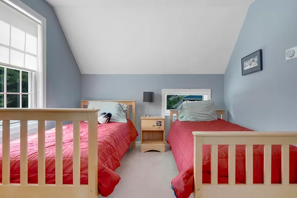 $685,000 | 9 Crosby Lane, Unit 1, Newry, ME 04261