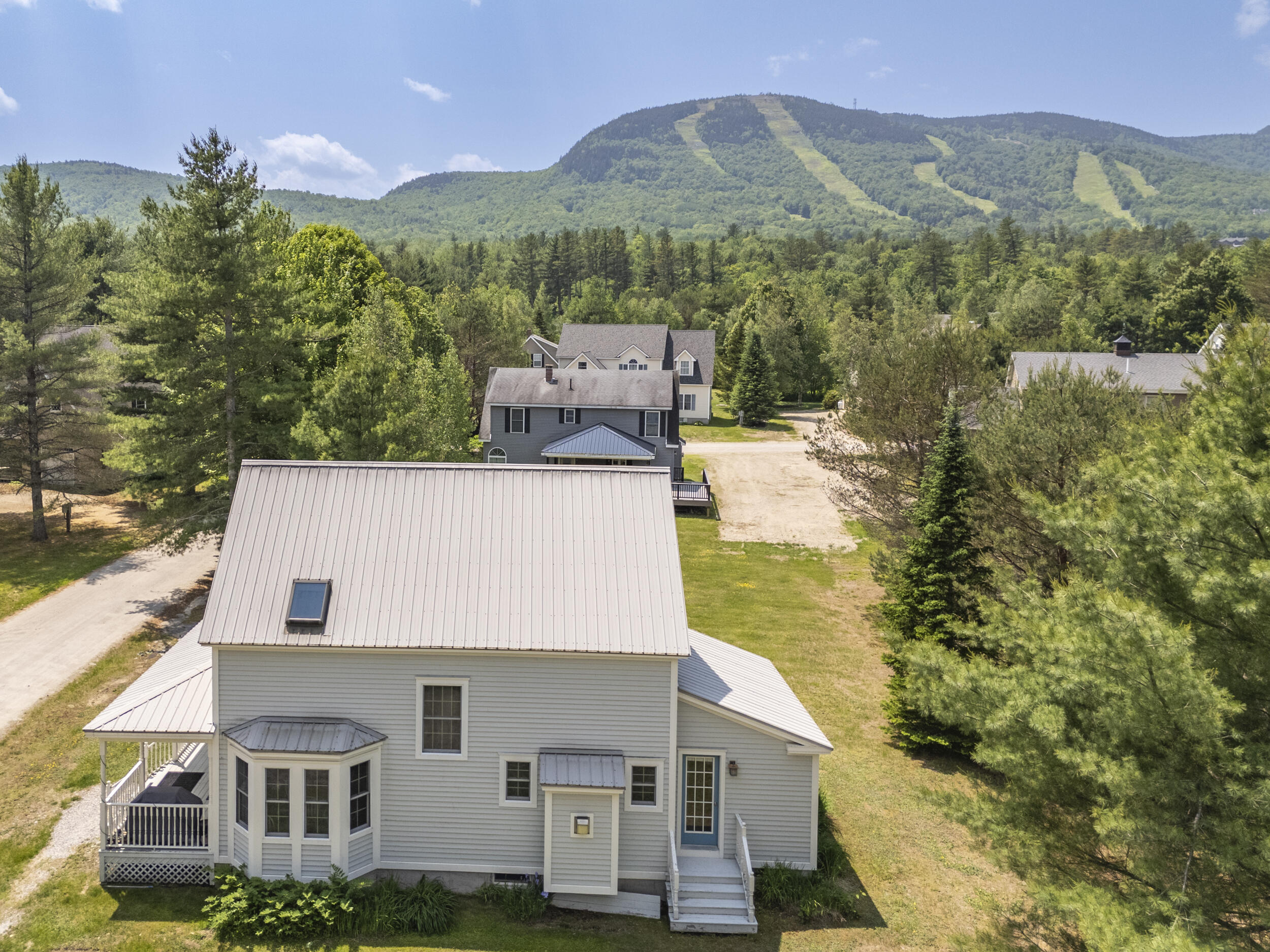 9 Crosby Lane, Unit 1 Newry, ME 04261 - Photo 4 of 65 6_9crosby-42