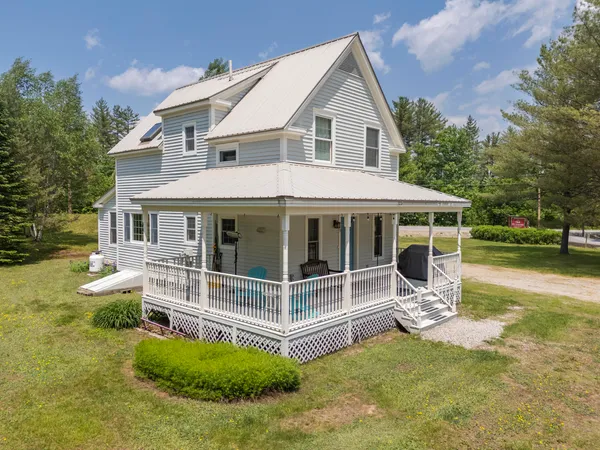 $685,000 | 9 Crosby Lane, Unit 1, Newry, ME 04261