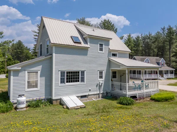 $685,000 | 9 Crosby Lane, Unit 1, Newry, ME 04261