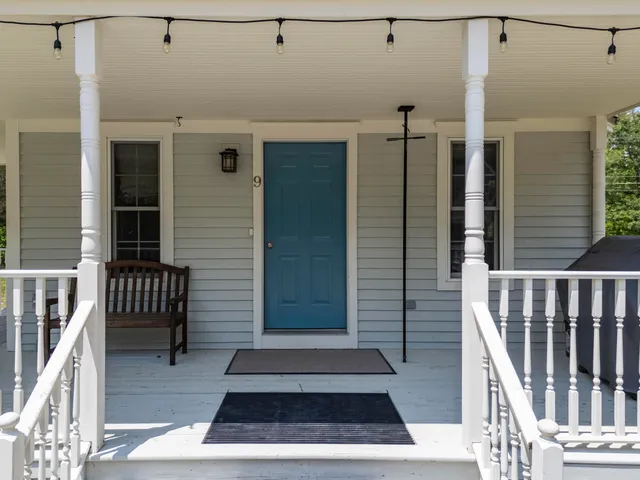 $685,000 | 9 Crosby Lane, Unit 1, Newry, ME 04261