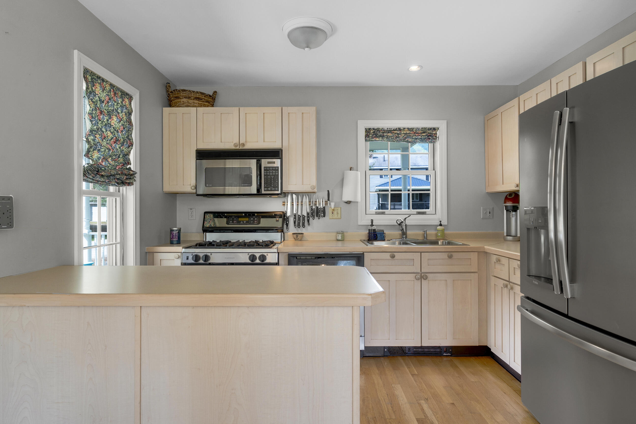 9 Crosby Lane, Unit 1 Newry, ME 04261 - Photo 10 of 65 8_9crosby-1