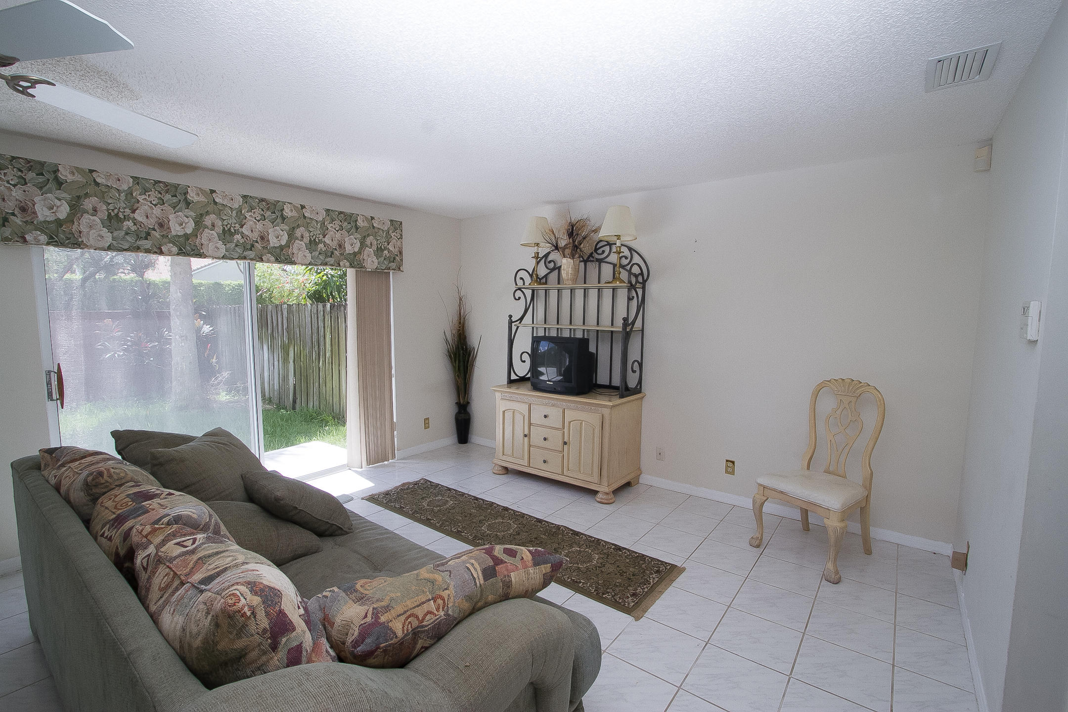 21280 Millbrook Court Boca Raton, FL 33498 - Photo 6 of 26 10636 St Thomas Dr Boca Raton- Sunder-8