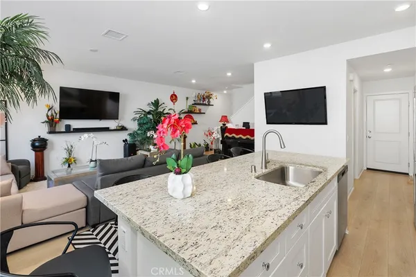 $499,999 | 32612 Manhattan Avenue, Winchester, CA 92596