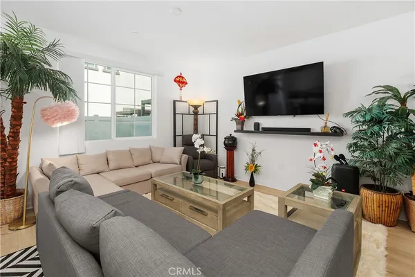 $499,999 | 32612 Manhattan Avenue, Winchester, CA 92596