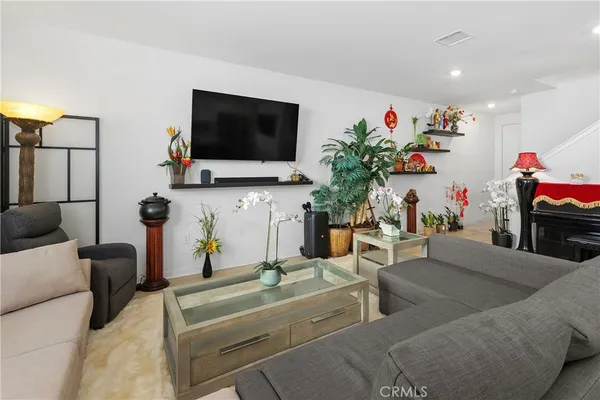 $499,999 | 32612 Manhattan Avenue, Winchester, CA 92596