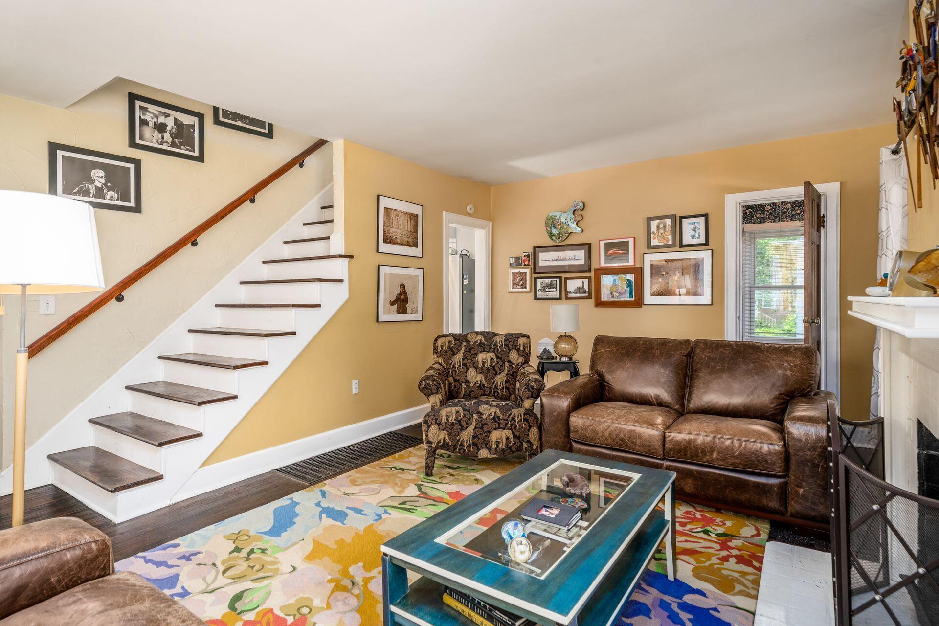 113 Chase Road Columbus, OH 43214 - Photo 4 of 35 View to stairs