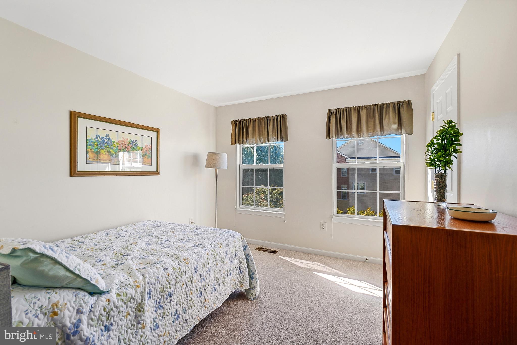 12044 Trumbull Way Reston, VA 20190 - Photo 42 of 57 Gallery Image 42