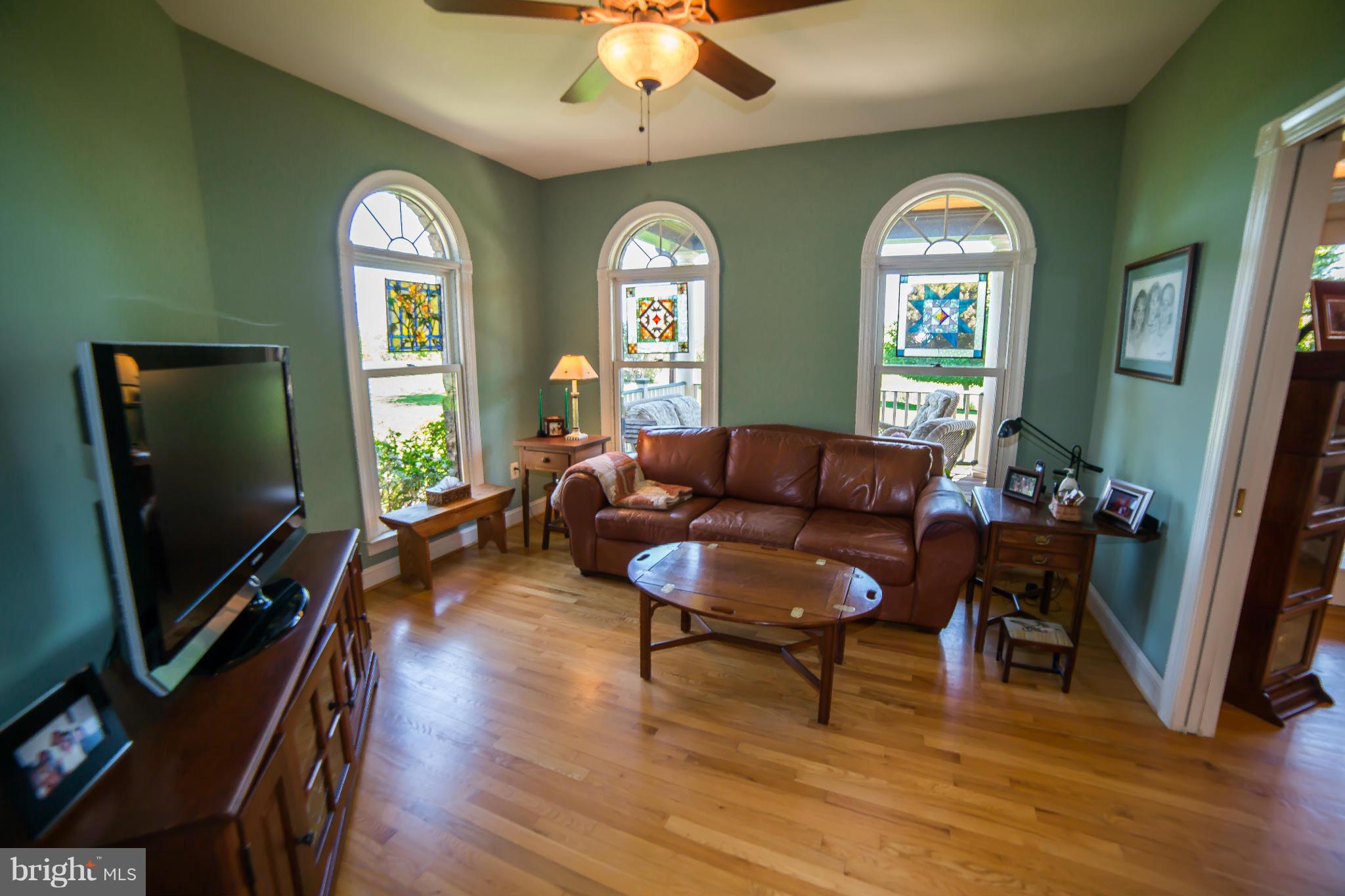36876 Paxson Road Purcellville, VA 20132 - Photo 8 of 30 Interior (General)