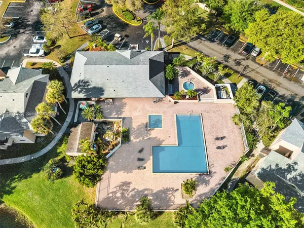 $2,495 | 1701 Northwest 96th Terrace, Unit 1C, Pembroke Pines, FL 33024