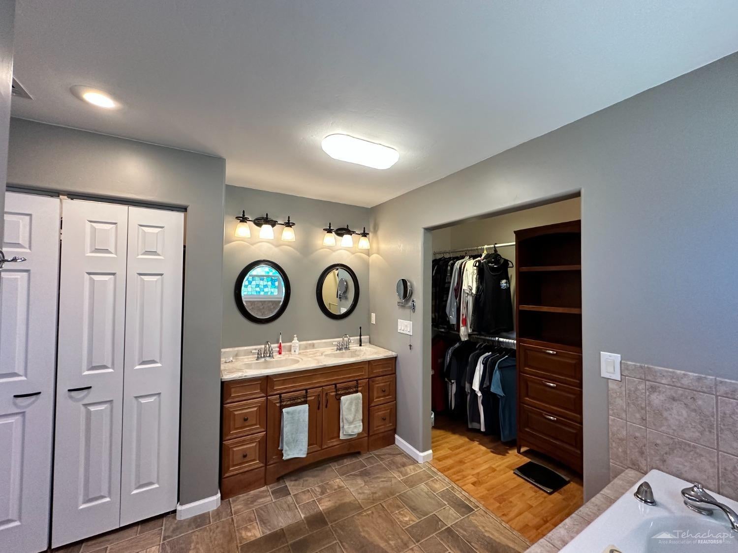 28880 Delaware Drive Tehachapi, CA 93561 - Photo 23 of 48 Gallery Image 23