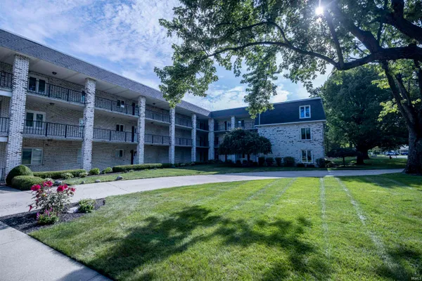 $102,000 | 4501 Wheeling Avenue, Unit 7A202, Muncie, IN 47304