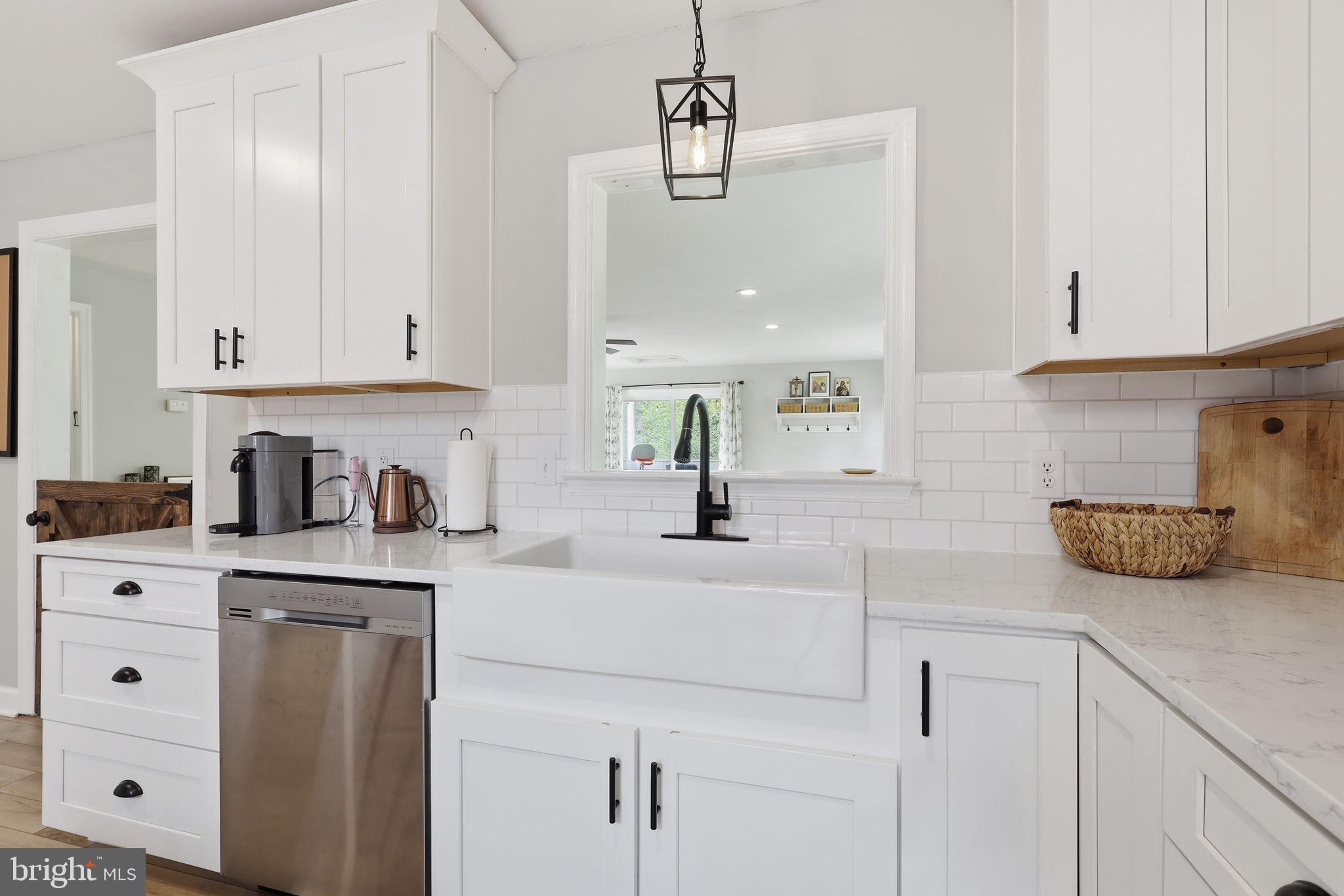 18583 Springs Road Jeffersonton, VA 22724 - Photo 11 of 43