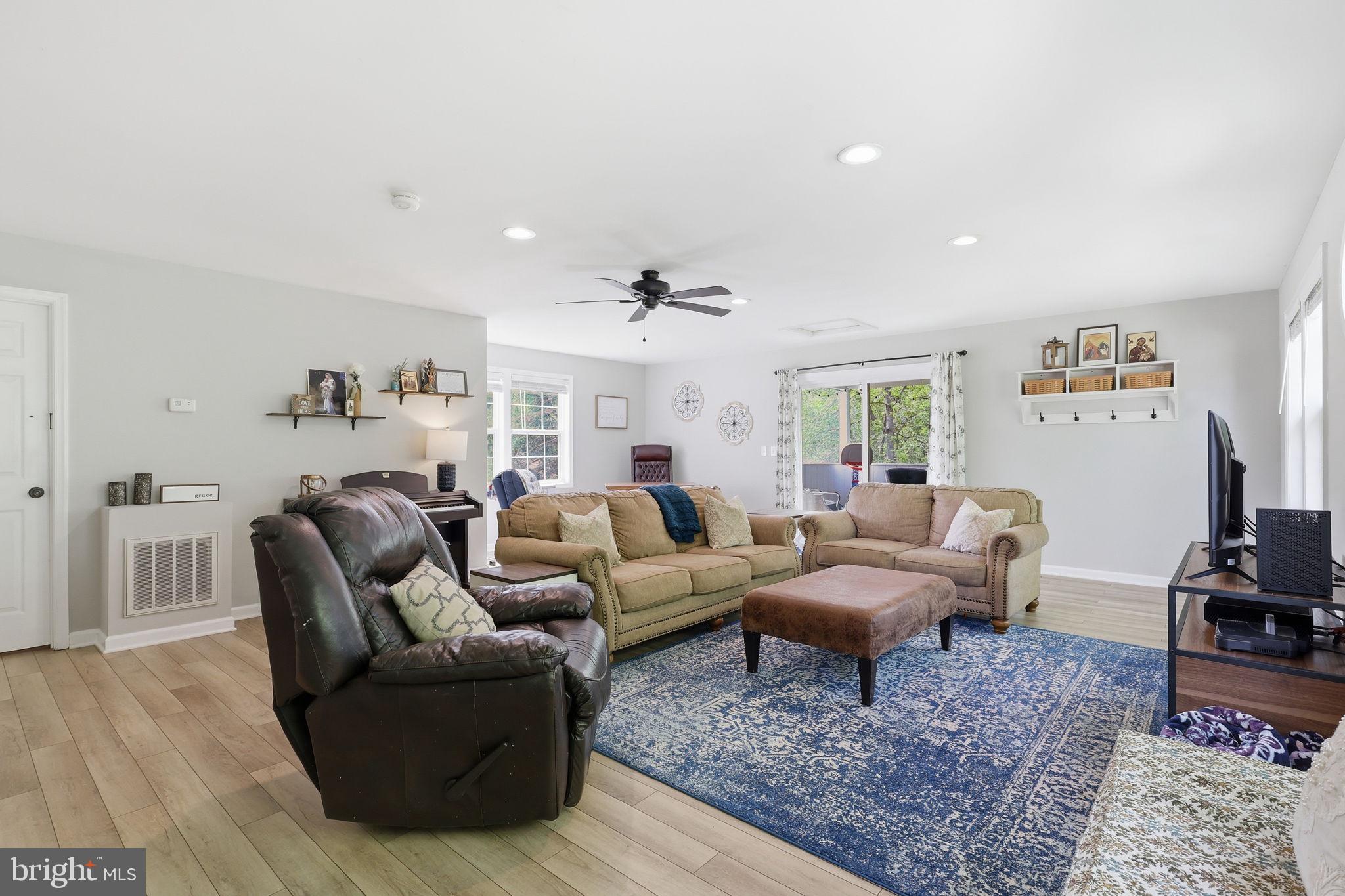 18583 Springs Road Jeffersonton, VA 22724 - Photo 17 of 43