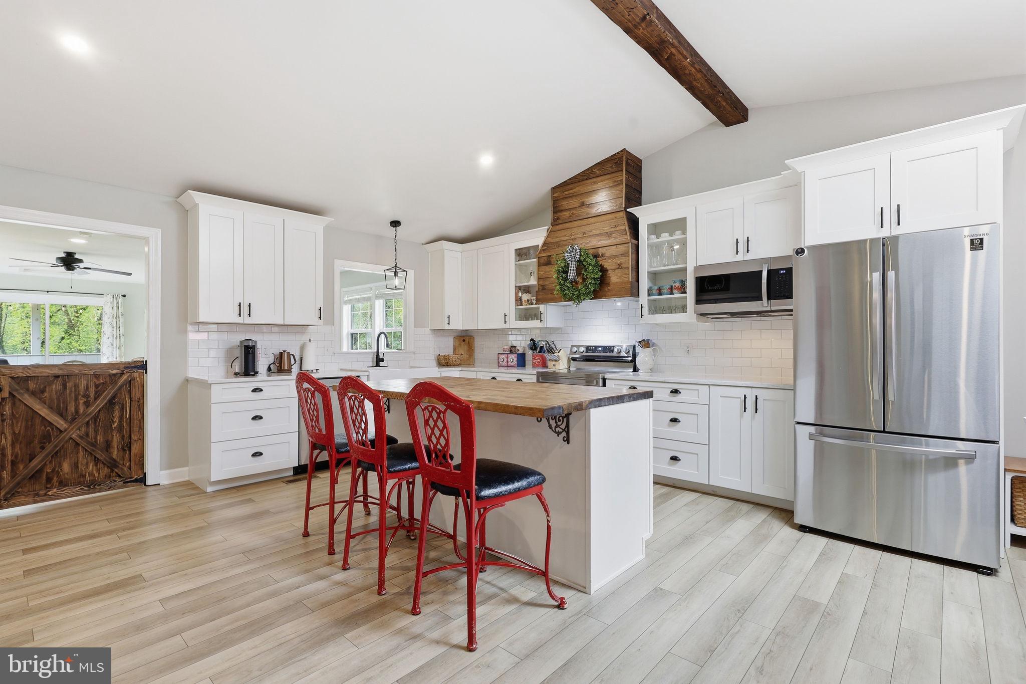 18583 Springs Road Jeffersonton, VA 22724 - Photo 9 of 43