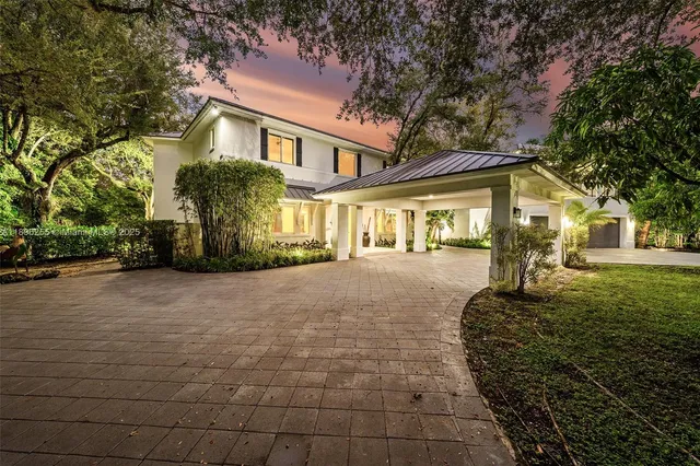 $6,900,000 | 8923 Ludlam Road, Pinecrest, FL 33156