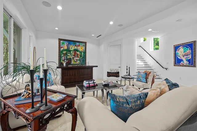 $6,900,000 | 8923 Ludlam Road, Pinecrest, FL 33156