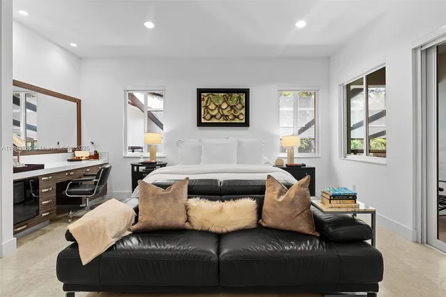 $6,900,000 | 8923 Ludlam Road, Pinecrest, FL 33156