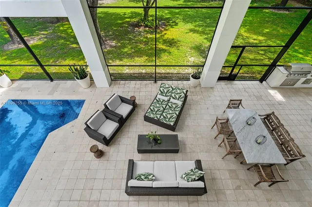 $6,900,000 | 8923 Ludlam Road, Pinecrest, FL 33156