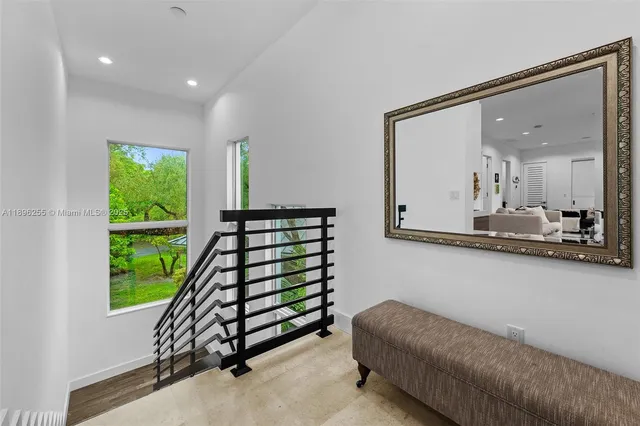 $6,900,000 | 8923 Ludlam Road, Pinecrest, FL 33156