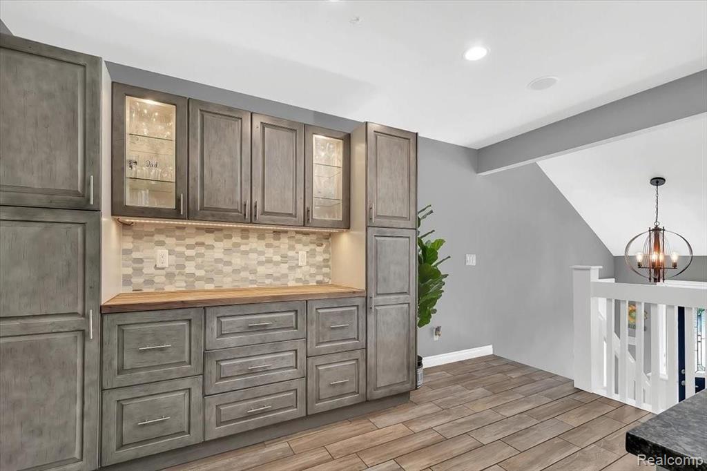765 Kentucky Drive Rochester Hills, MI 48307 - Photo 6 of 20