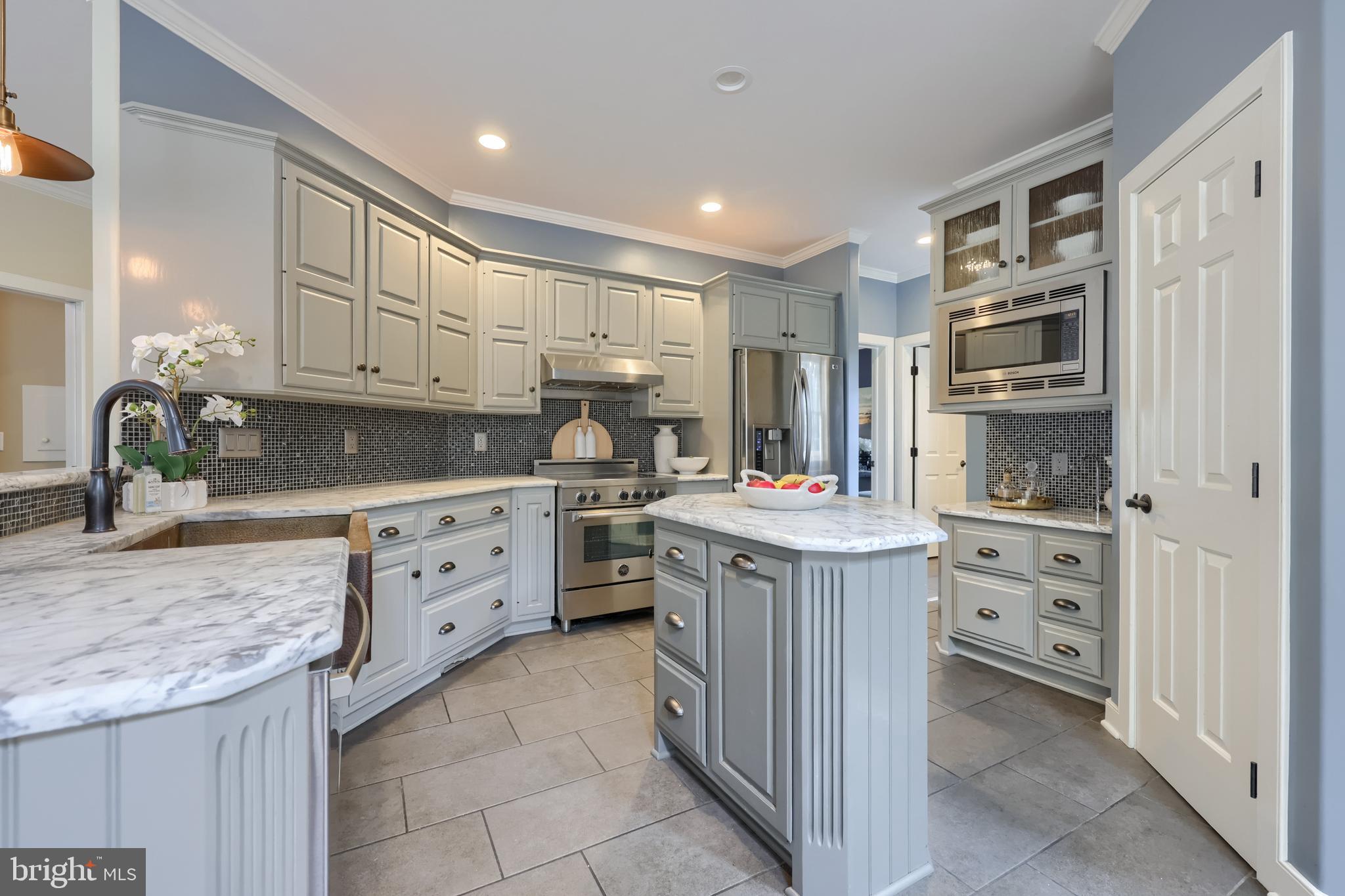 2282 Porter Way Lancaster, PA 17601 - Photo 4 of 75 Gallery Image 4