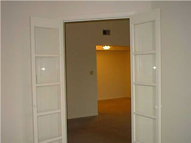 132 Turtle Creek Road, Unit 10 Charlottesville, VA 22901 - Photo 3 of 8 Gallery Image 3