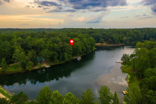 $1,750,000 | 74 Pine Lake Road, Summertown, TN 38483