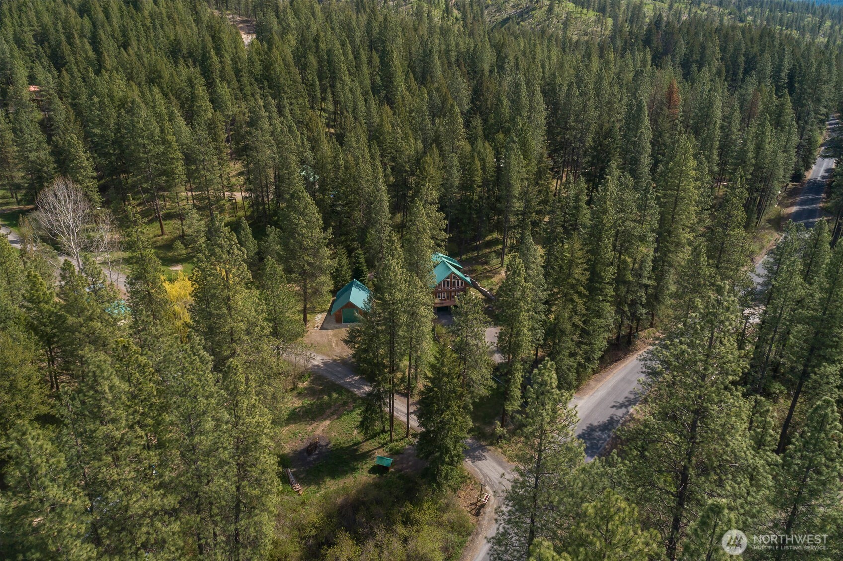 3875 Camas Creek Road Peshastin, WA 98847 - Photo 3 of 32