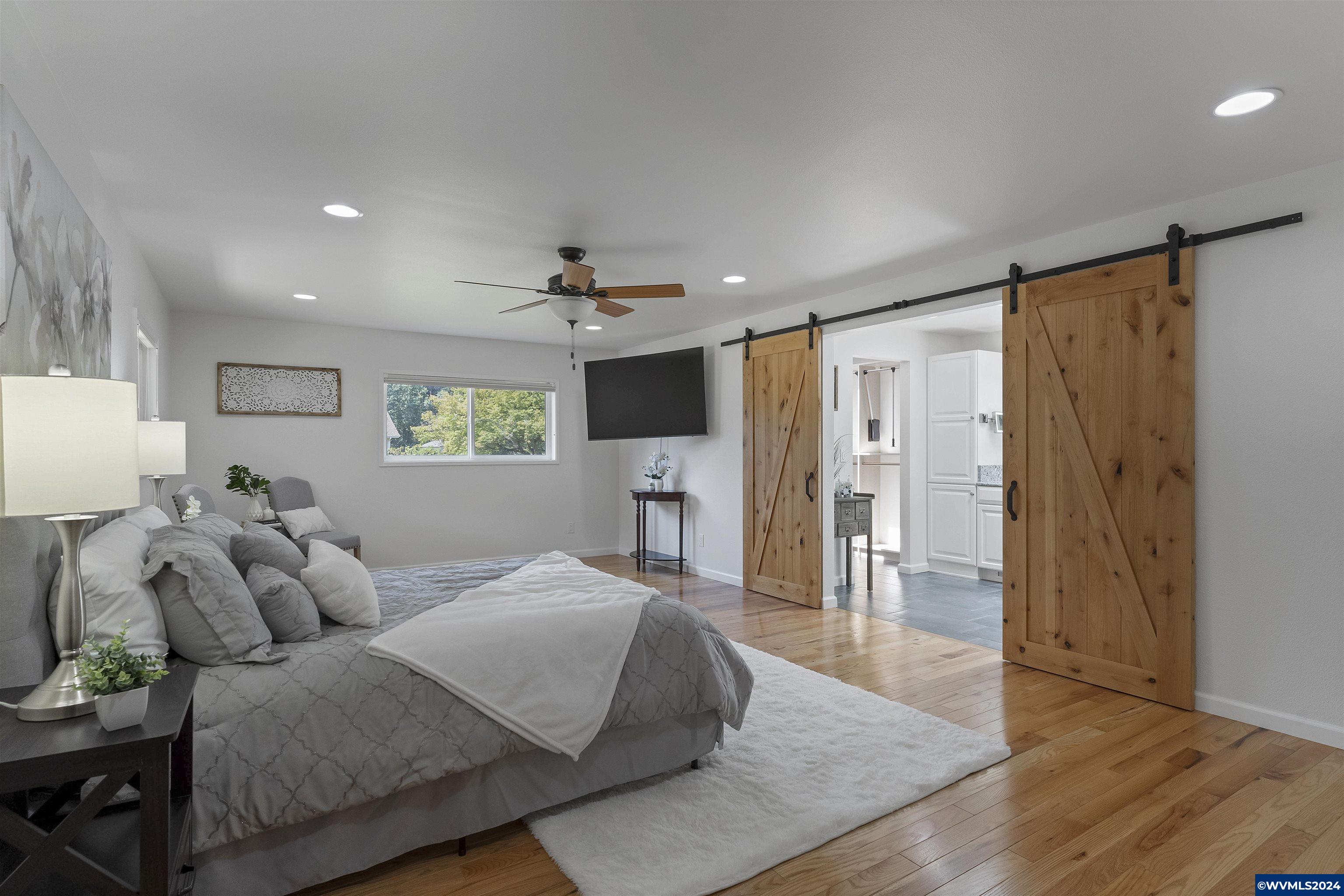 30525 Santiam River Road Lebanon, OR 97355 - Photo 14 of 41 Gallery Image 14