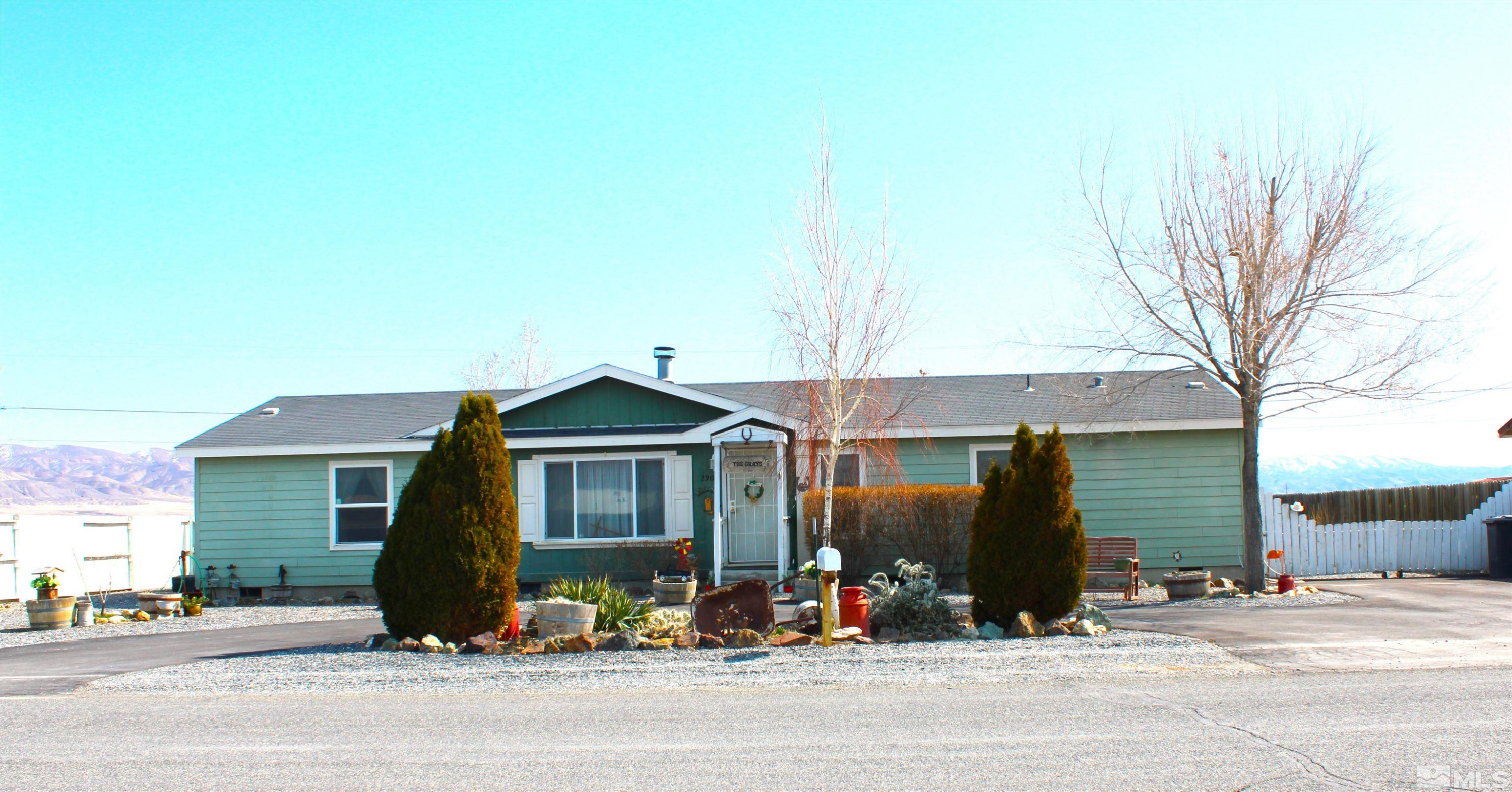 290 Reservoir Road Lovelock, NV 89419 - Photo 2 of 15 a view of a house with street